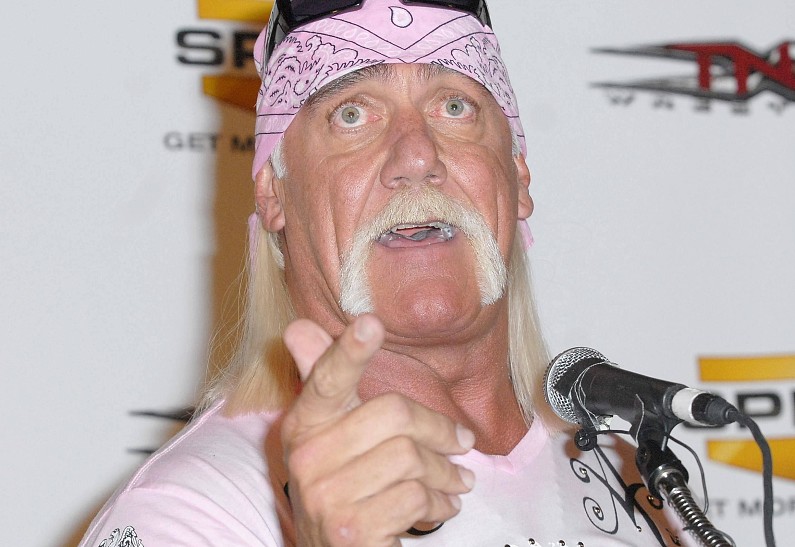 Халк Хоган хочет подать в суд на Бена Аффлека и Мэтта Дэймона. Что случилось?